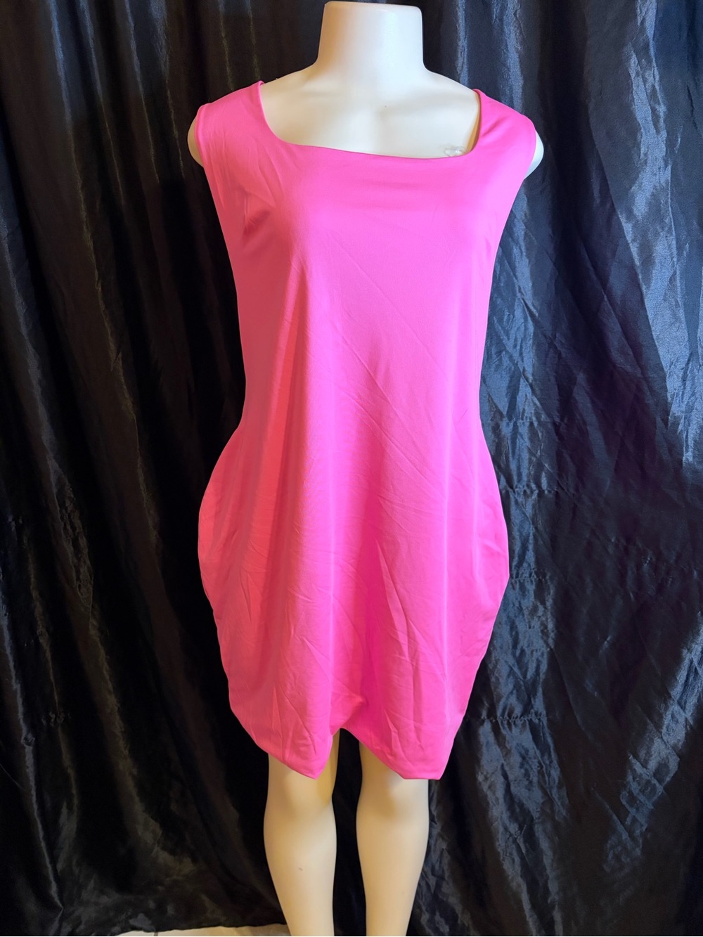 Fashion Nova Sleeveless Scoop Neck Chemise in Hot Pink